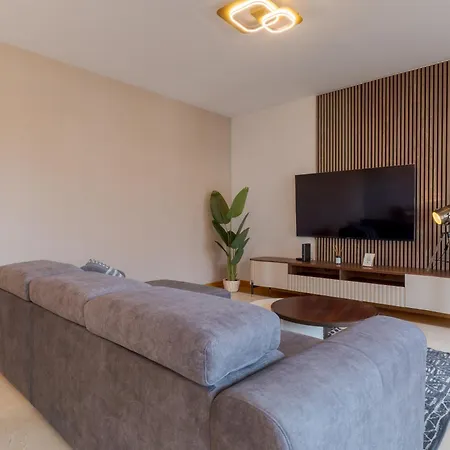 Living Bx In Center Apartamento *