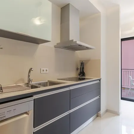 Living Bx In Center Apartamento *